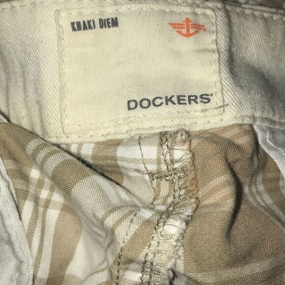 3/$15 Men’s dockers form plaid summer shorts size 30 - Picture 2 of 7